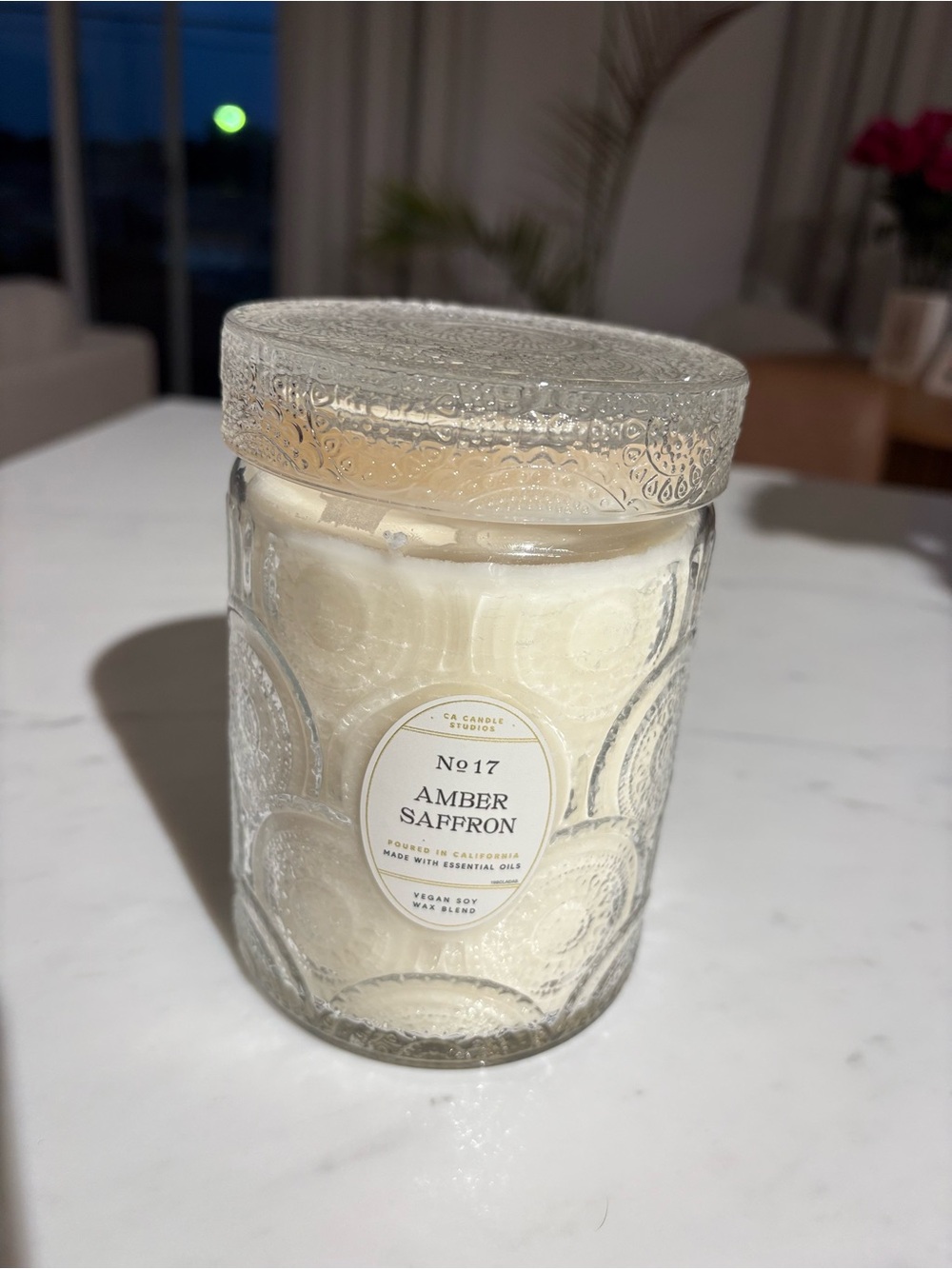 Leoben Co No17 Amber Saffron
Scented Candle
